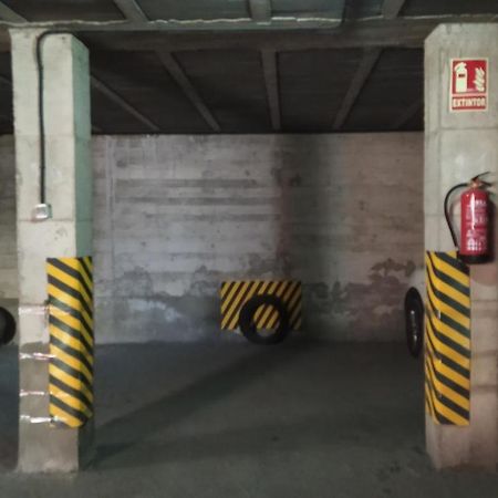 Sherryflat Claveles - Parking Jerez de la Frontera Exterior foto